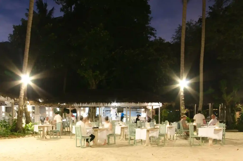 รวม 7 ร้านอาหารเกาะยาวน้อย ใครมาต้องไม่พลาด 4 Seafood Terrace